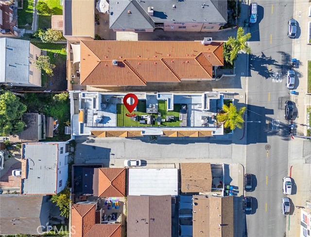 825 W 6th ST Unit: 3