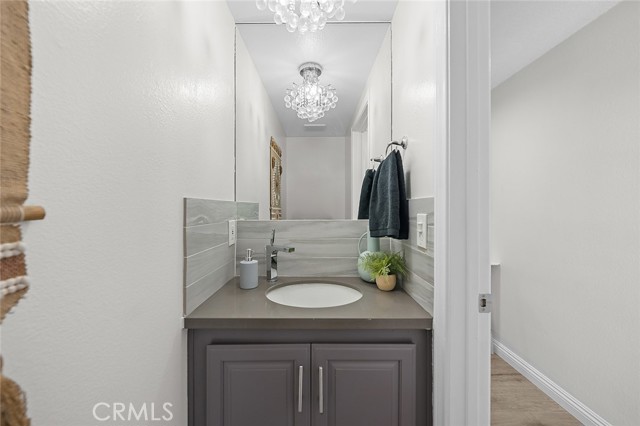 825 W 6th ST Unit: 3