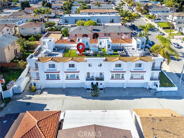 825 W 6th ST Unit: 3