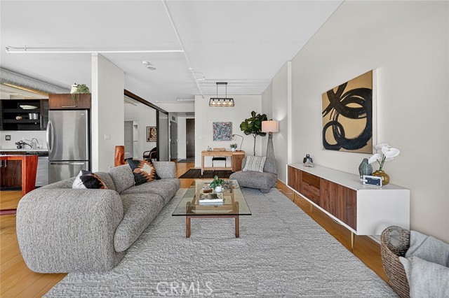 1100 South Hope St Unit: 1006