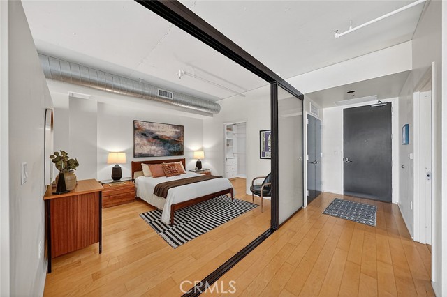 1100 South Hope St Unit: 1006