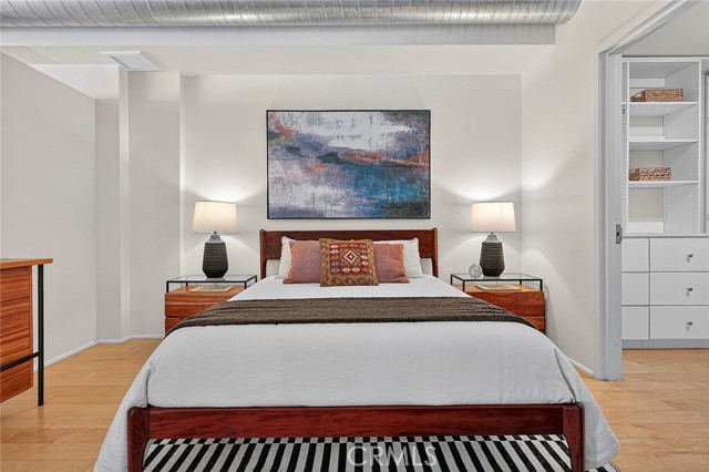 1100 South Hope St Unit: 1006
