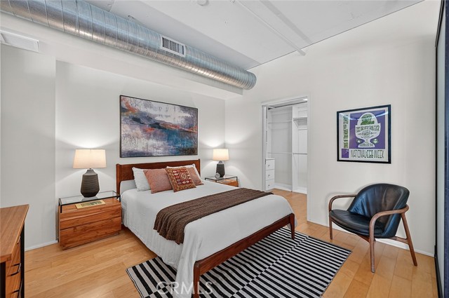 1100 South Hope St Unit: 1006