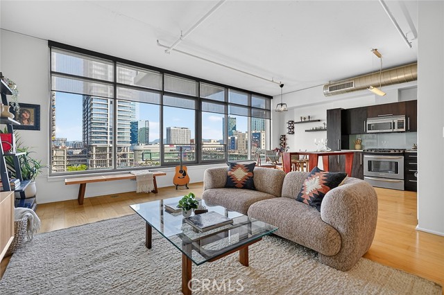 1100 South Hope St Unit: 1006