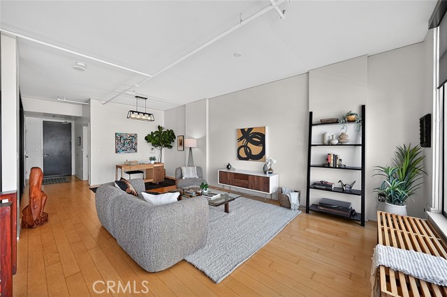 1100 South Hope St Unit: 1006