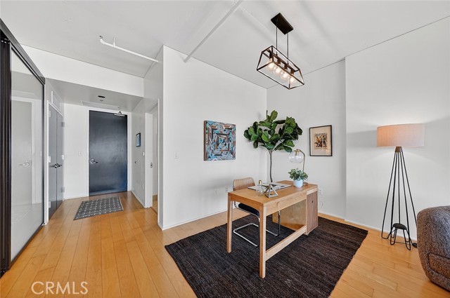 1100 South Hope St Unit: 1006