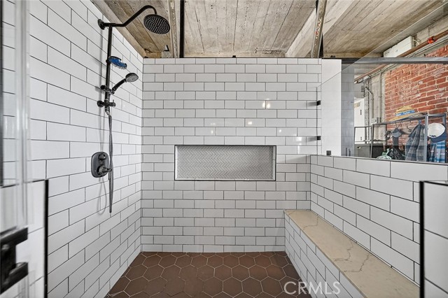 100 W 5th ST Unit: 7E