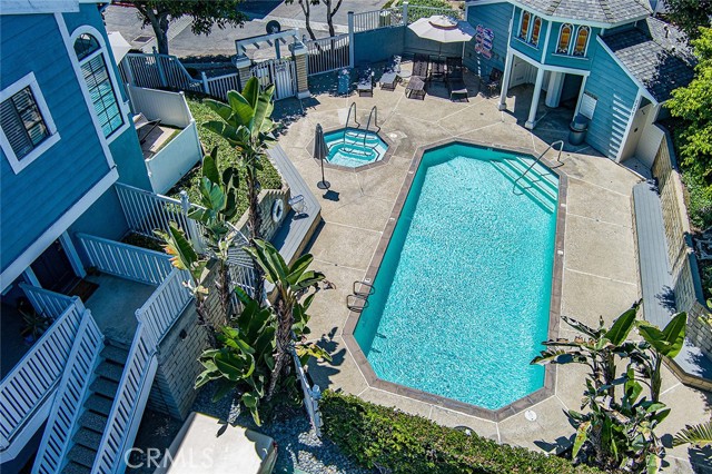 2217 Mayfair CT