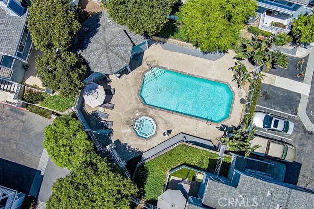 2217 Mayfair CT