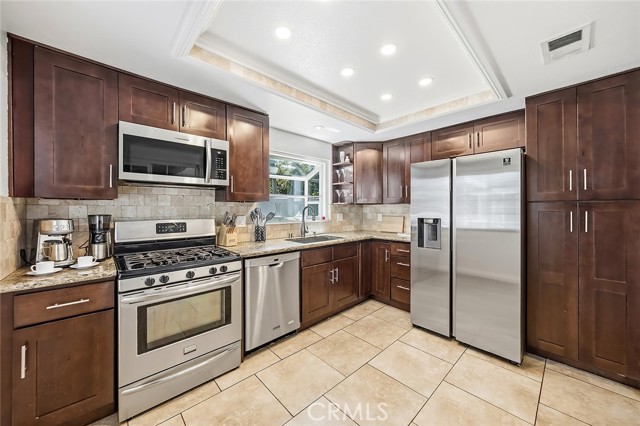 2217 Mayfair CT