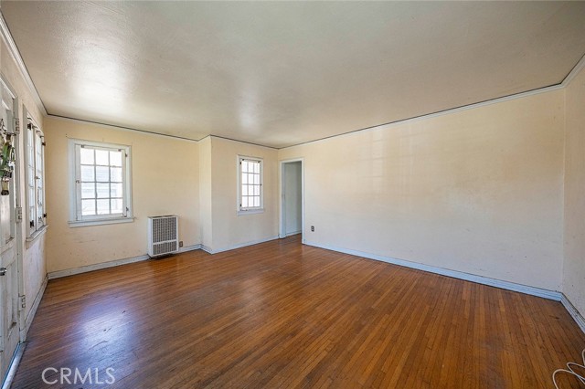 118 Covina AVE