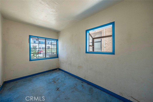 118 Covina AVE