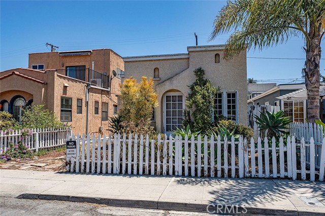 118 Covina AVE