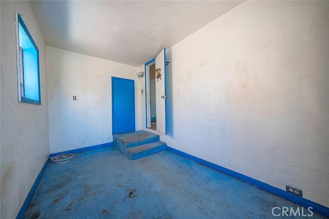 118 Covina AVE