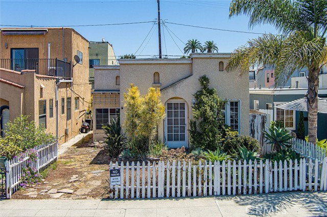 118 Covina AVE