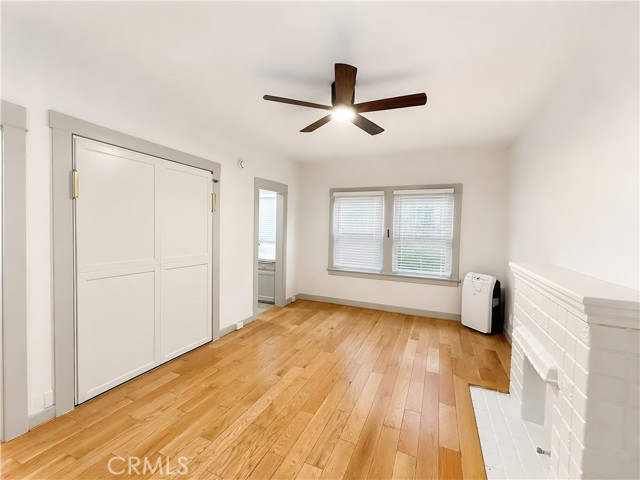 635 Elm AVE Unit: 4