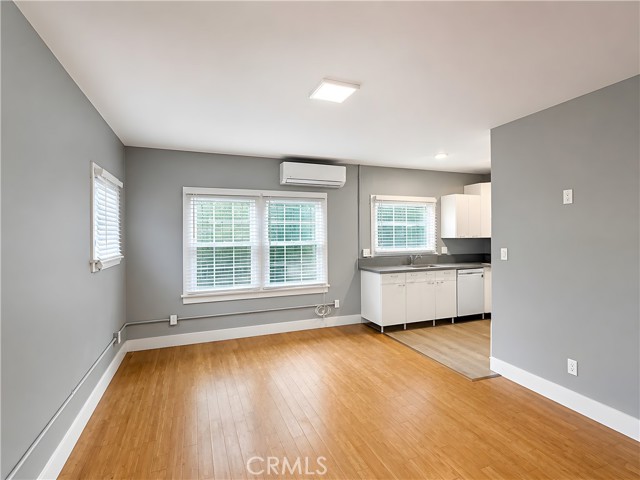 635 Elm AVE Unit: 10