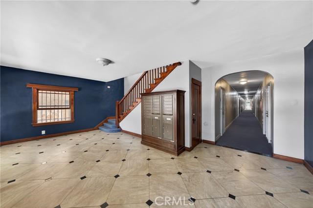 635 Elm AVE Unit: 10