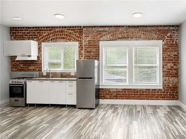 635 Elm AVE Unit: 15