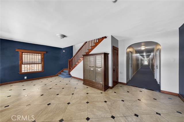 635 Elm AVE Unit: 17