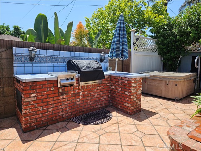 6149 Whitewood AVE