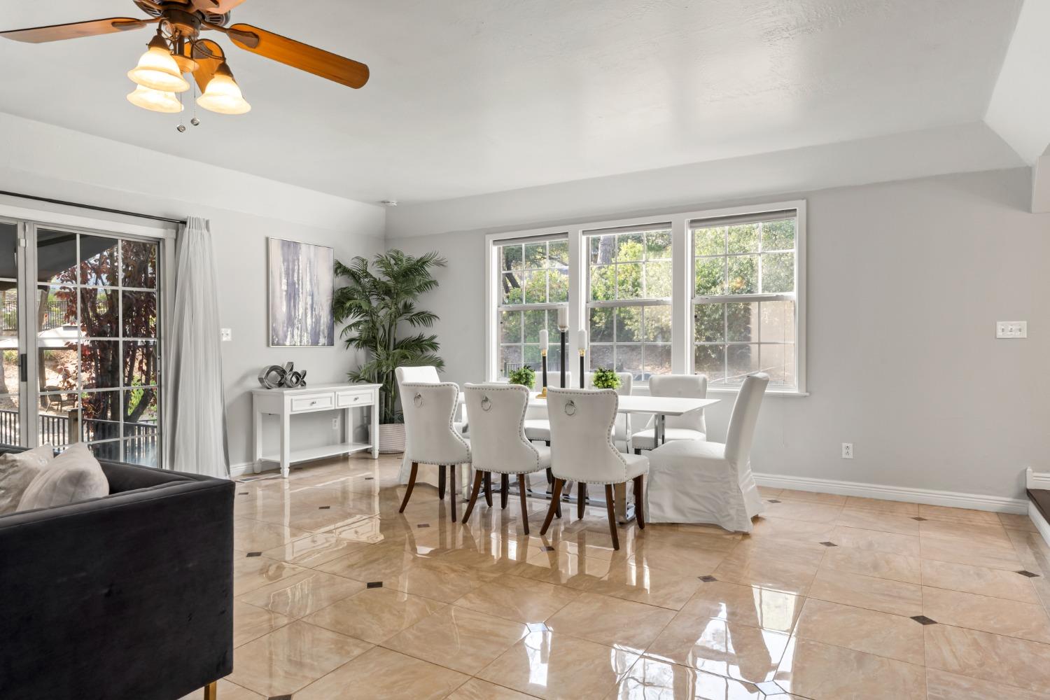 620 Tanbark Oak Court