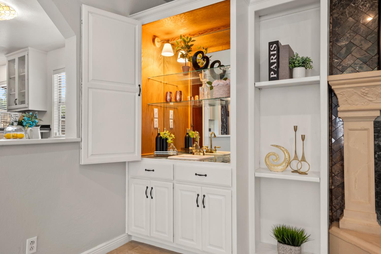 620 Tanbark Oak Court