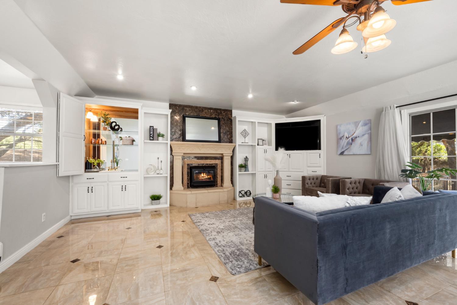 620 Tanbark Oak Court