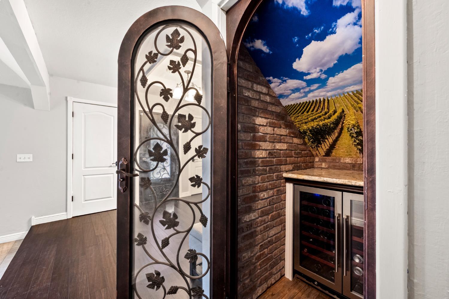 620 Tanbark Oak Court