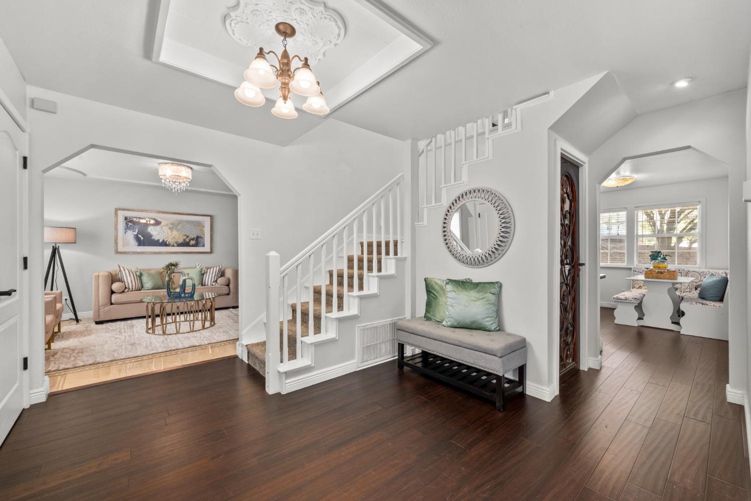 620 Tanbark Oak Court