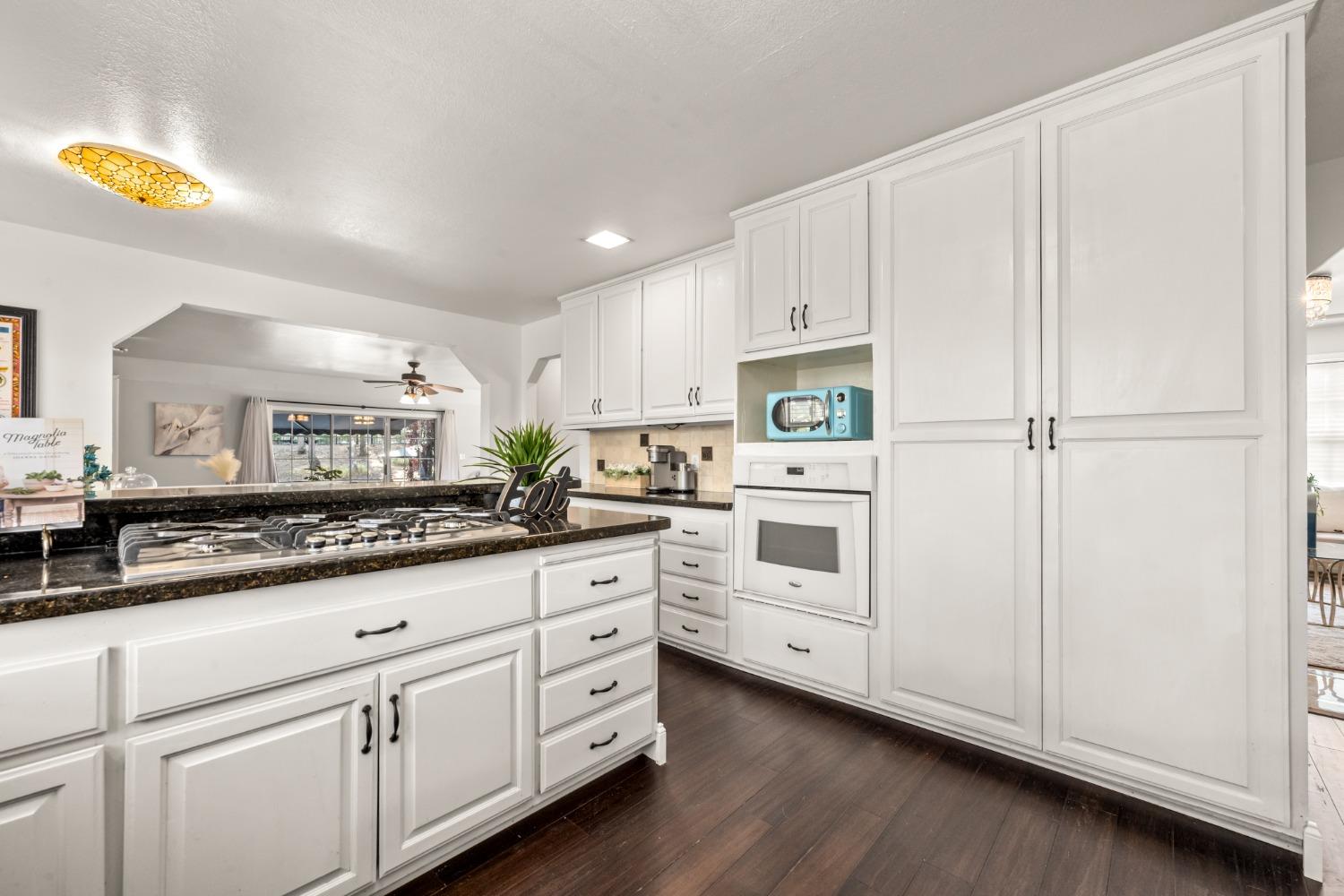 620 Tanbark Oak Court