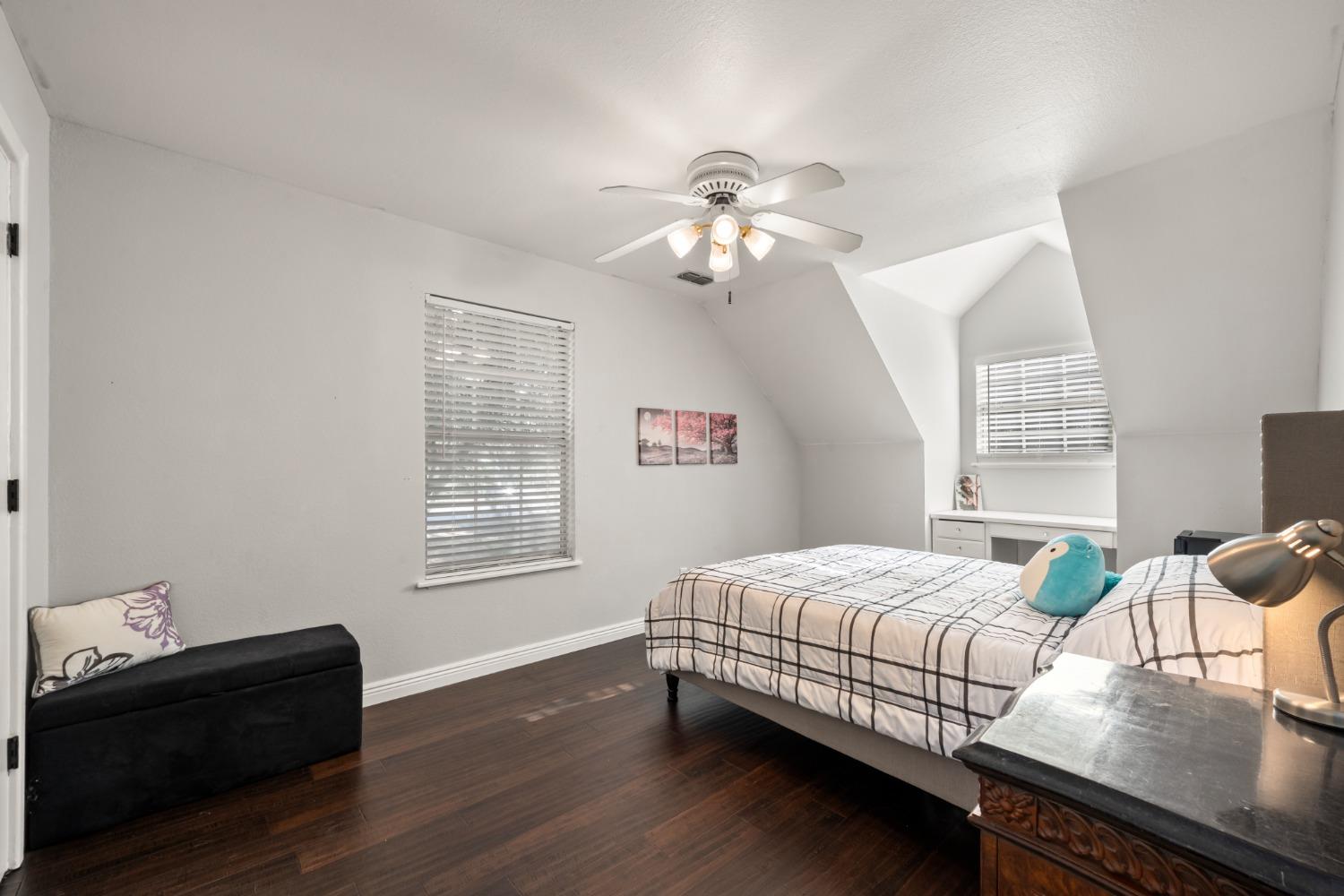 620 Tanbark Oak Court