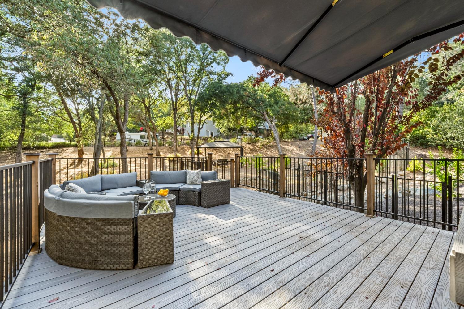 620 Tanbark Oak Court