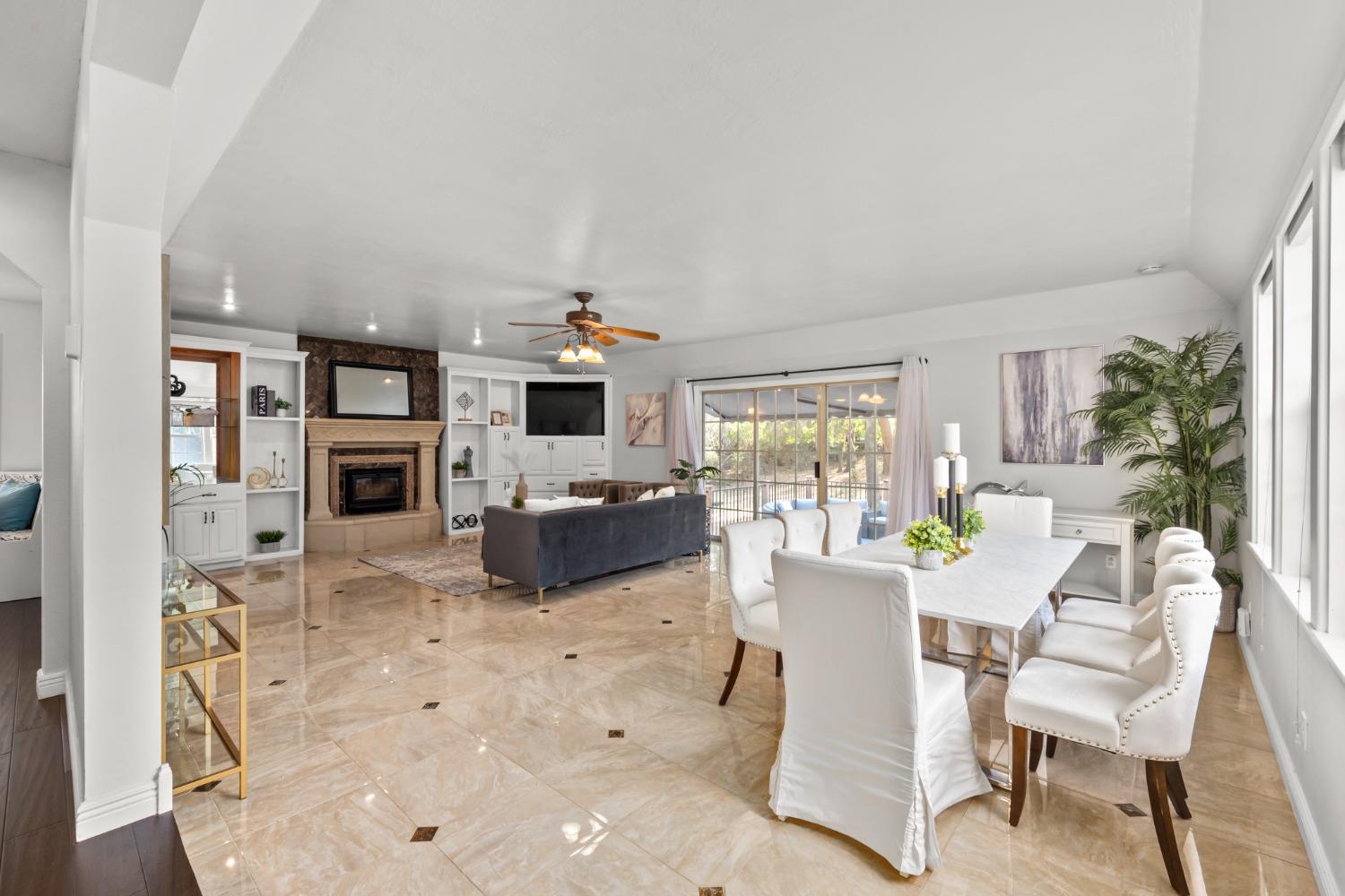 620 Tanbark Oak Court