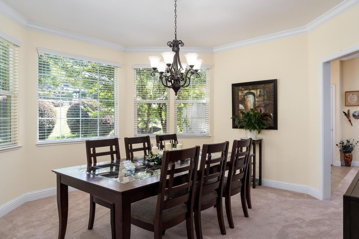 2920 Knollwood Drive