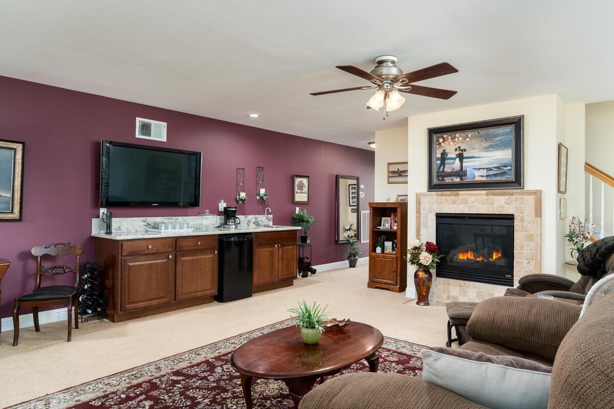 2920 Knollwood Drive