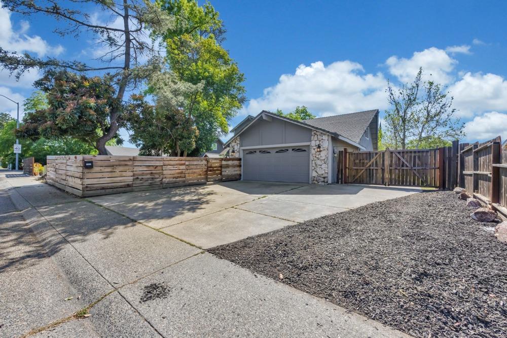 13657 Fair Oaks Boulevard