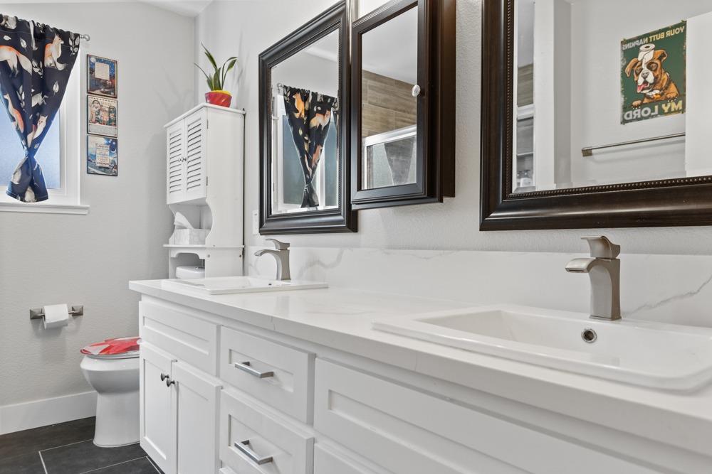 8302 Sunny Creek Way