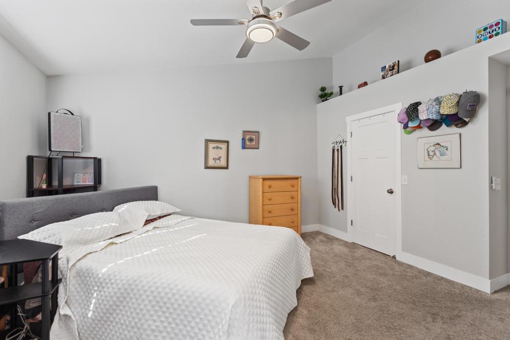 8302 Sunny Creek Way