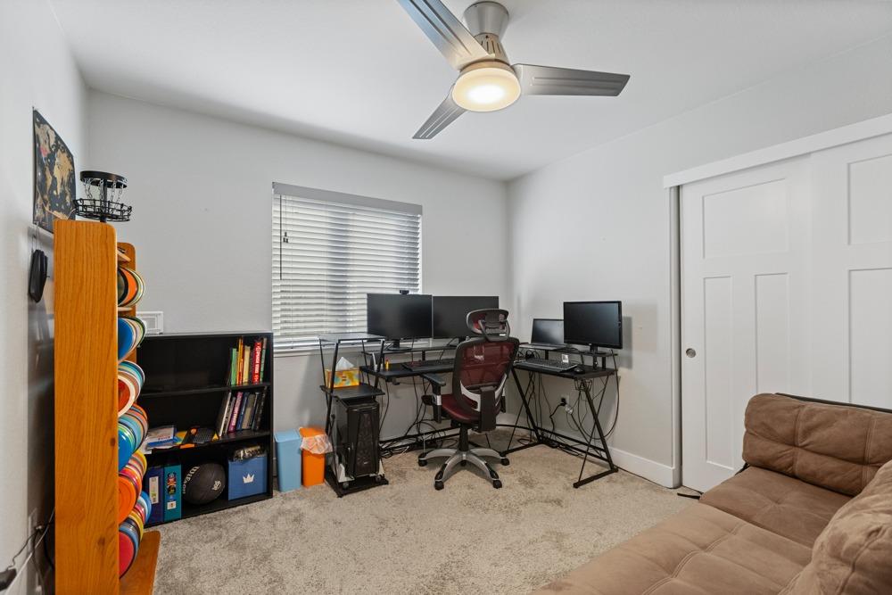 8302 Sunny Creek Way