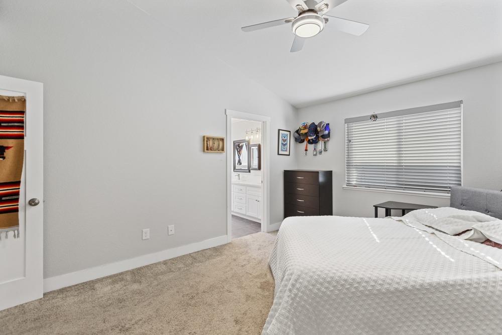 8302 Sunny Creek Way