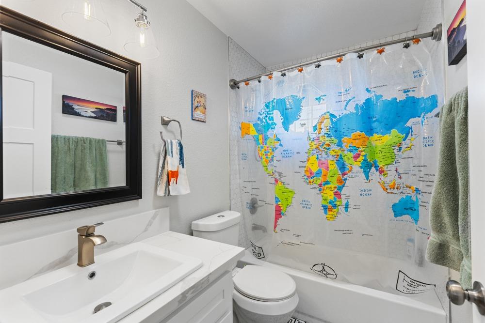 8302 Sunny Creek Way