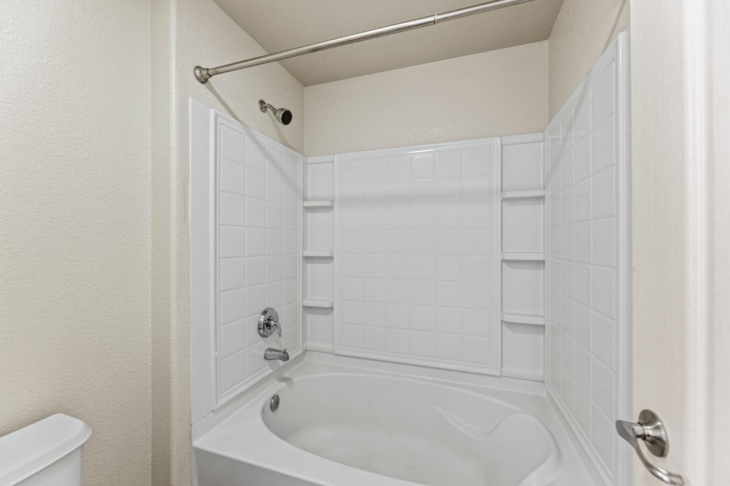 1300 Moon Circle 1323