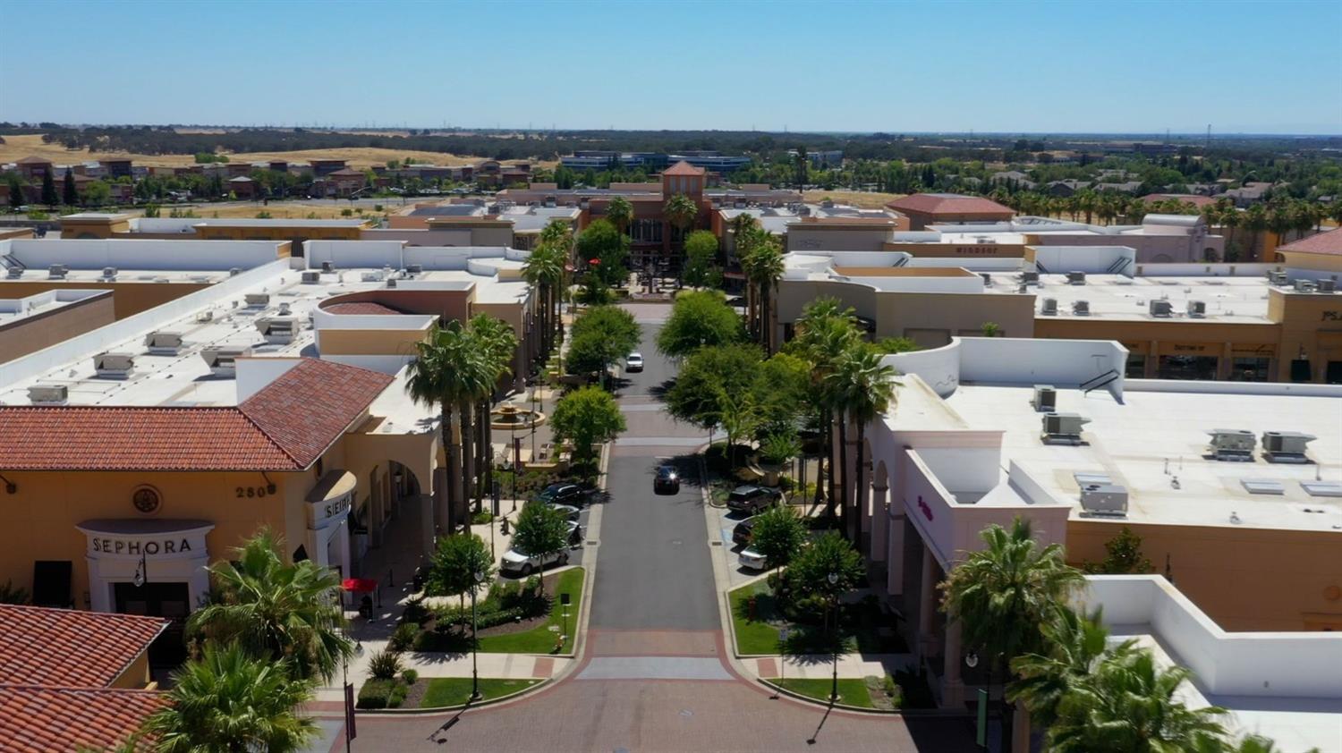 1300 Moon Circle 1323