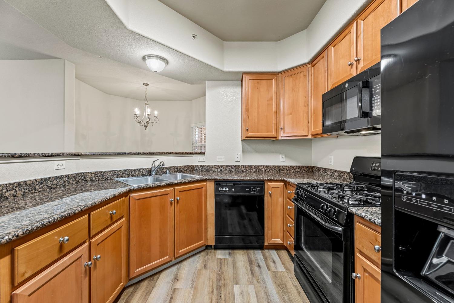 1300 Moon Circle 1323