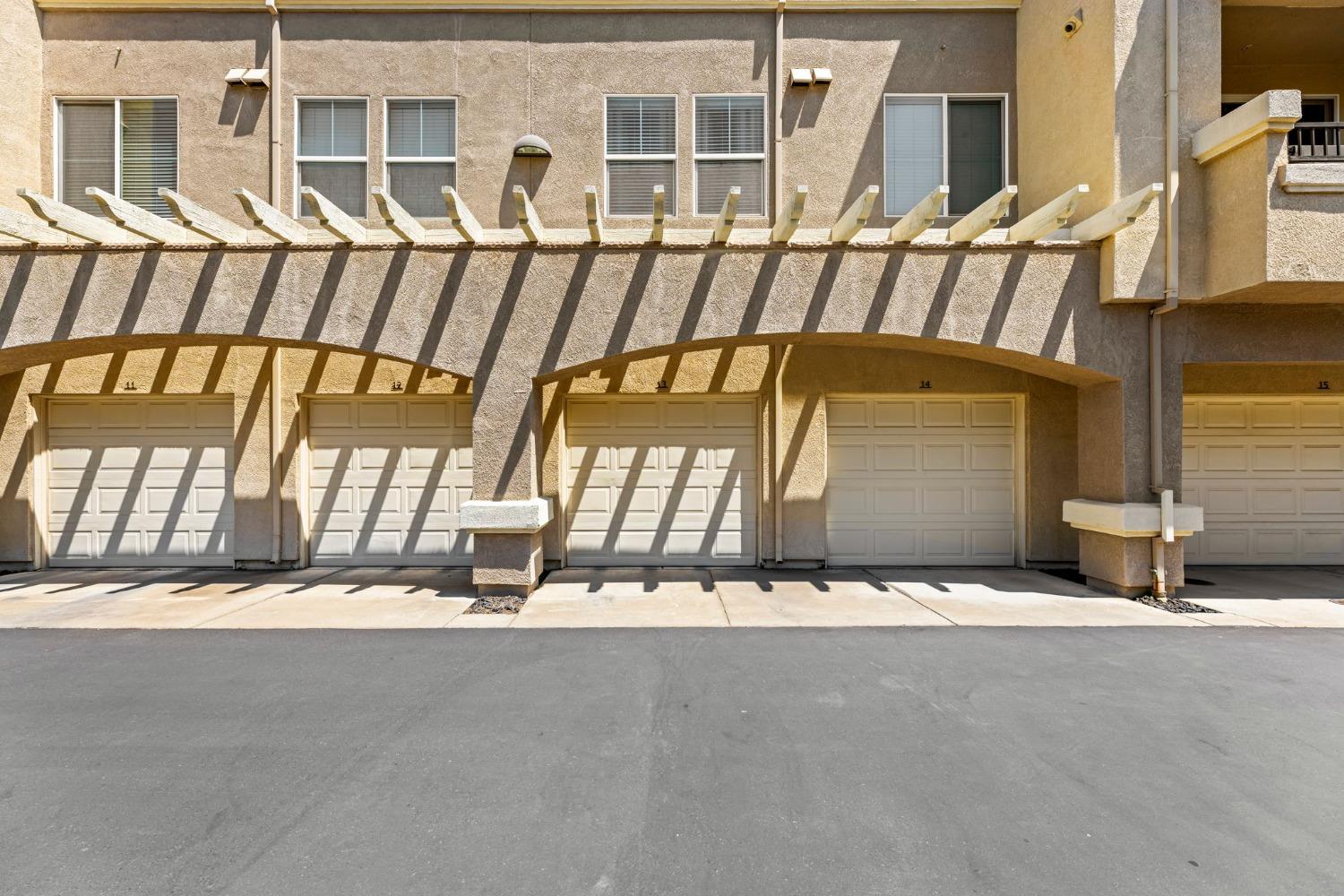 1300 Moon Circle 1323