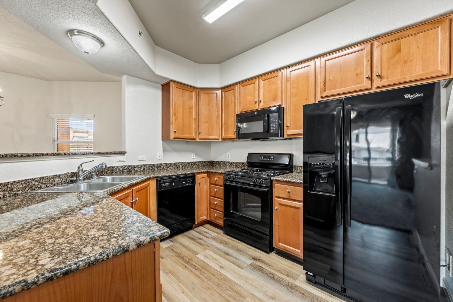 1300 Moon Circle 1323