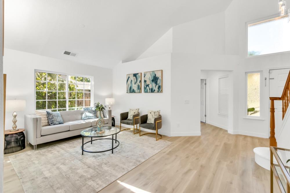 332 Silberhorn Drive