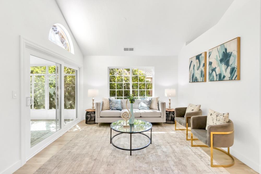 332 Silberhorn Drive