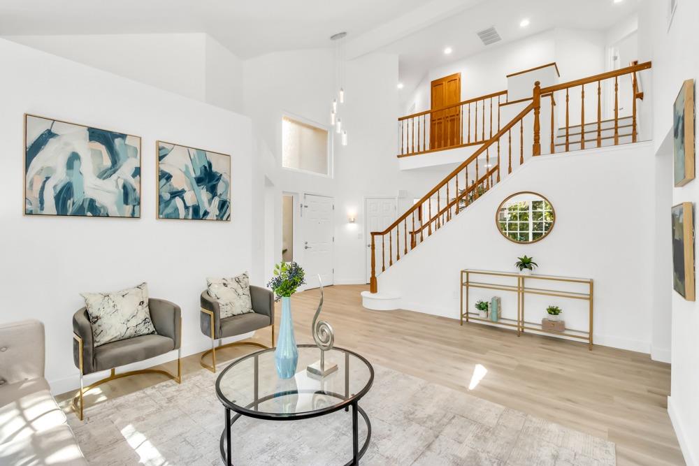 332 Silberhorn Drive